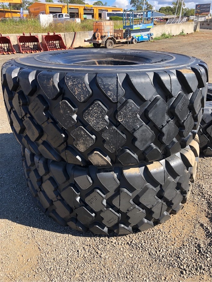 BIJ'OR-18ct Heavy Rose Gold Plated, 66mm Wide Plain Bangle - USA,RRP $125