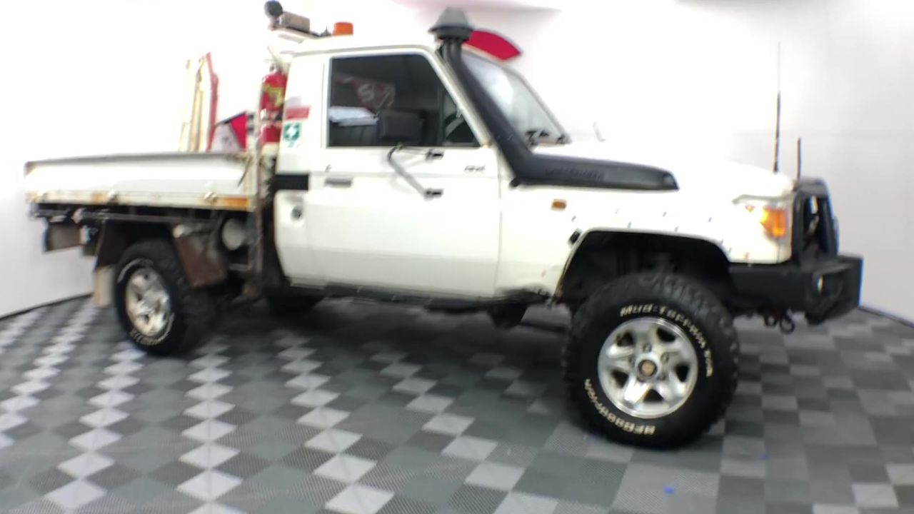 Aboriginal Flag, 1/10th Oz .999 Pure Solid Silver Bullion Coin, with C.O.A