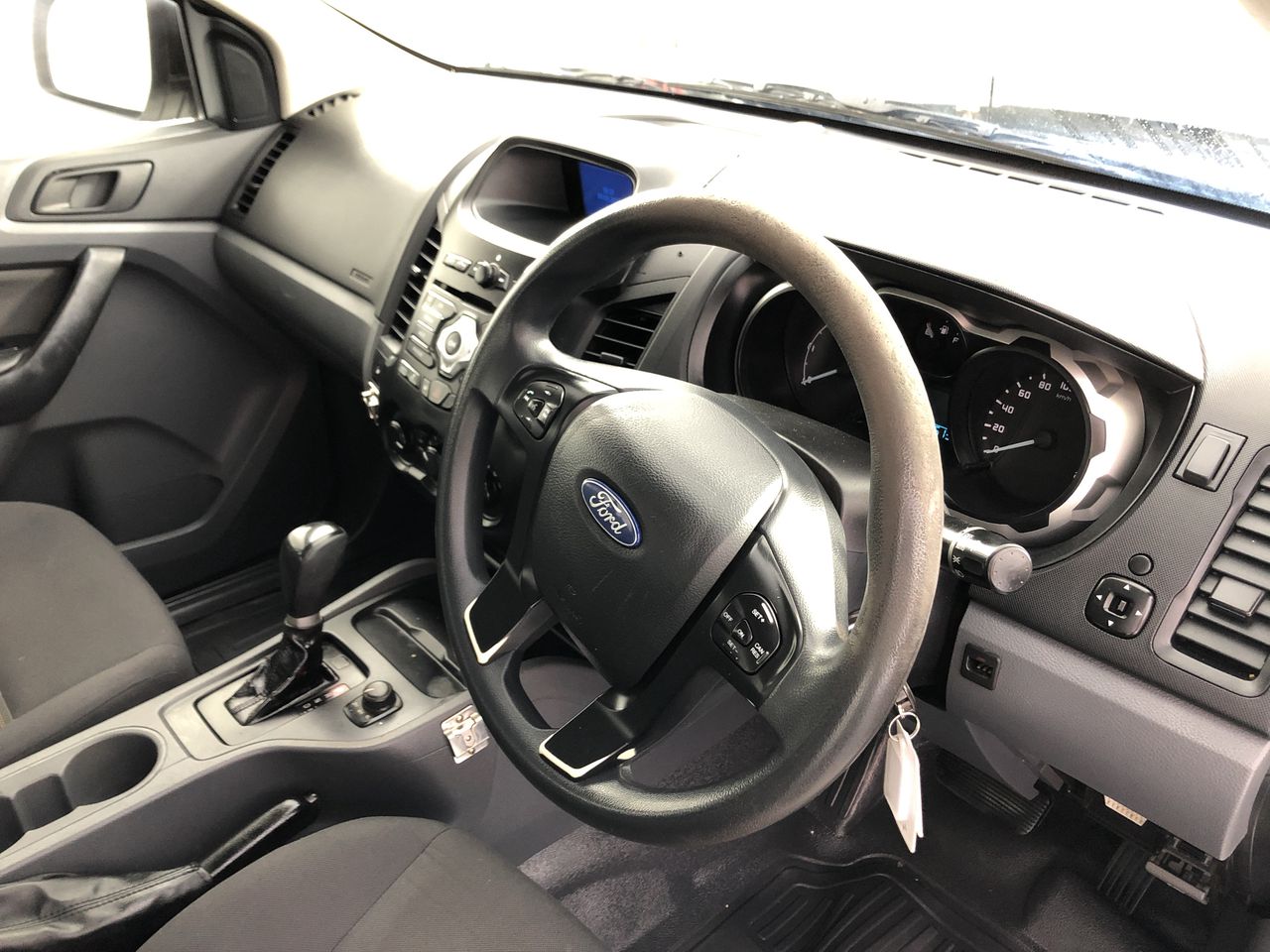 END OF LEASE AUCTION: mixed lot of tv wall brackets - from 24" to 70"