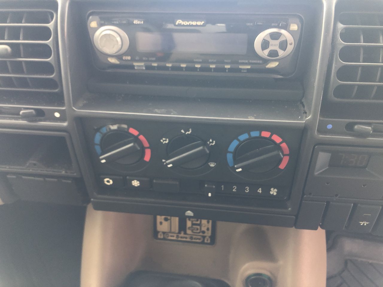 NEW!! LIMITED 2024 BLUEY DOLLARBUCK & BINGO $1 DOLLAR UNC Coin 2 CARD SET