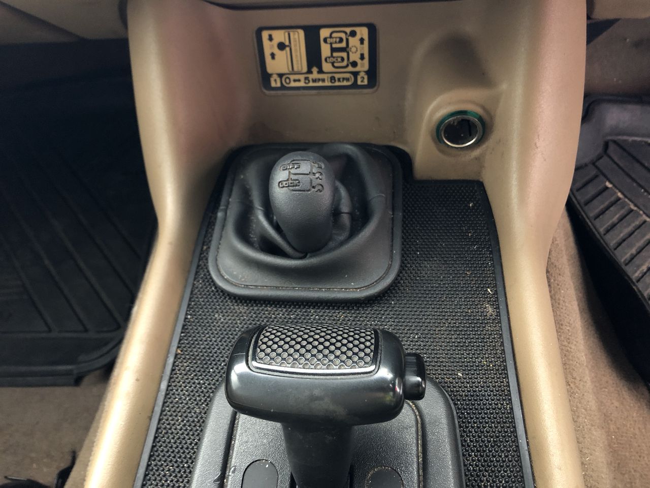 BULK, Collection, Aust Pre decimal, 300 x 1 Penny Roos, mixed GVI and QEII