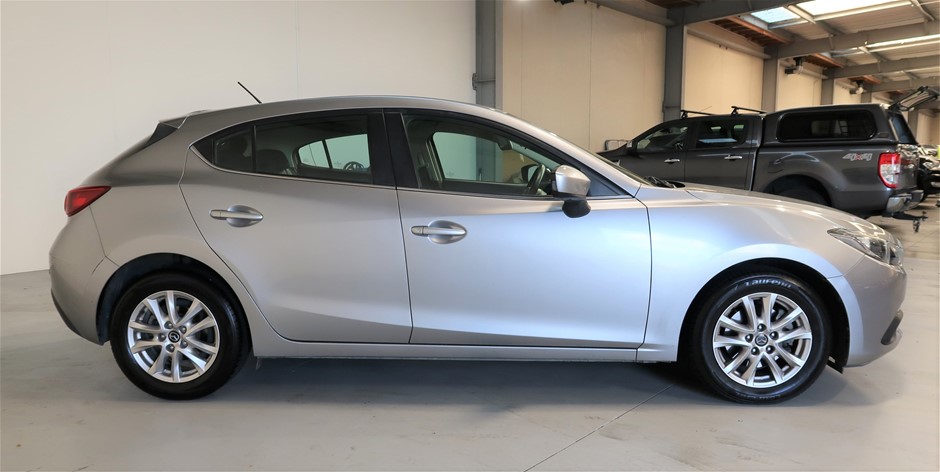 Wolf Blass Red Label Shiraz Cabernet Sauvignon 2021 (6x 750mL).