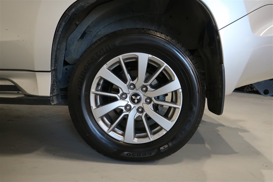 Redbank Emily Brut Cuvee NV (6x 750mL) King Valley, VIC.