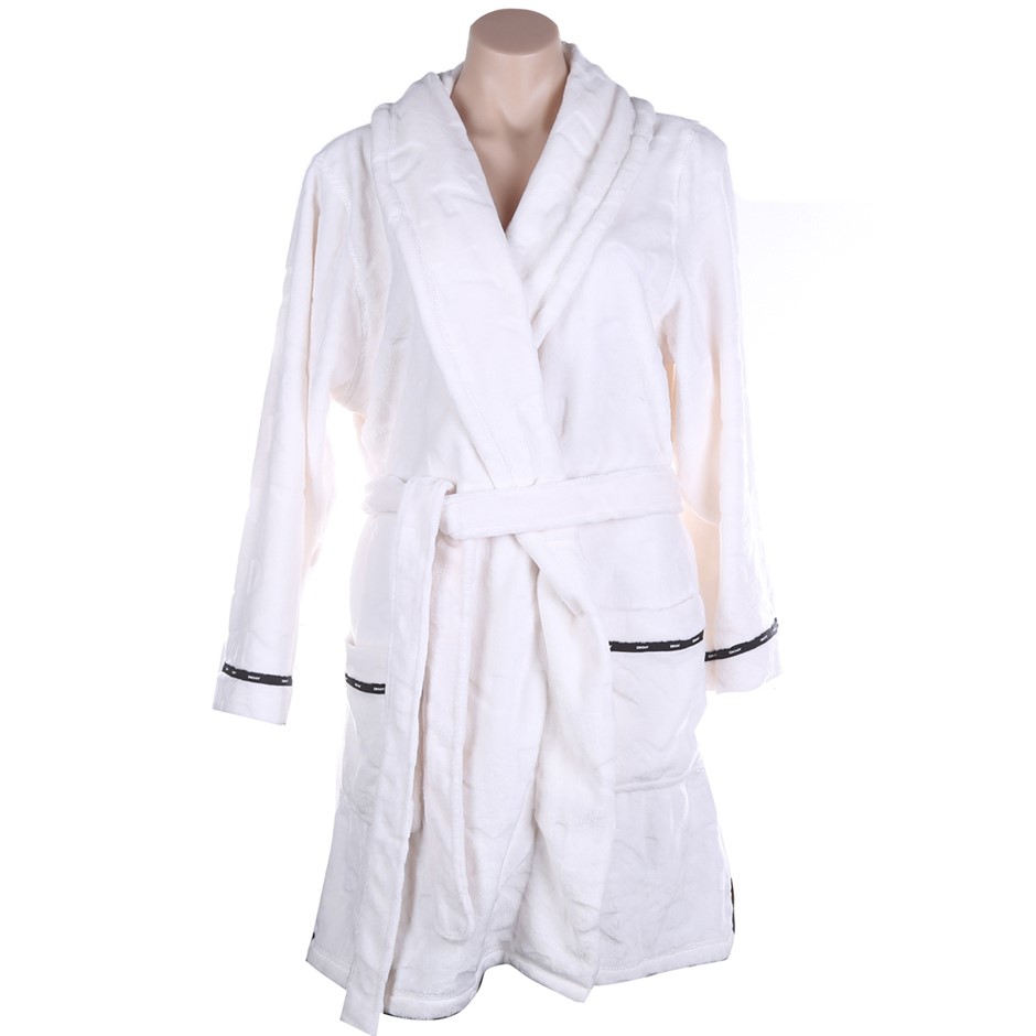 Wolf Blass Red Label Cabernet Sauvignon (6x 750mL).