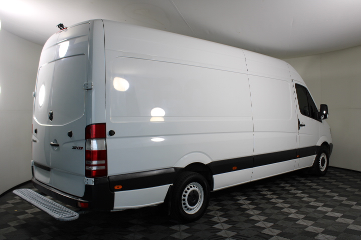 9K WHITE GOLD 2.00ct F VS LAB DIAMOND OVAL 4 CLAW RING