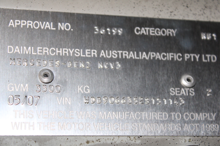 9K WHITE GOLD 2.00ct F VS LAB DIAMOND RADIANT 4CLAW RING