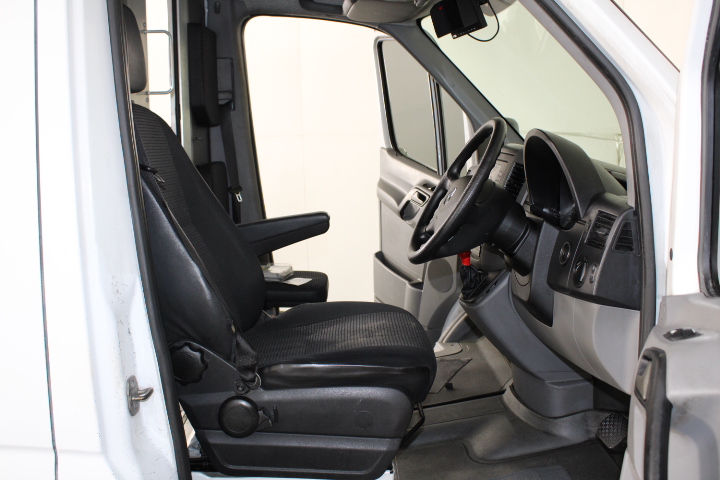 9K WHITE GOLD 2.00ct F VS LAB DIAMOND PEAR 3 CLAW RING