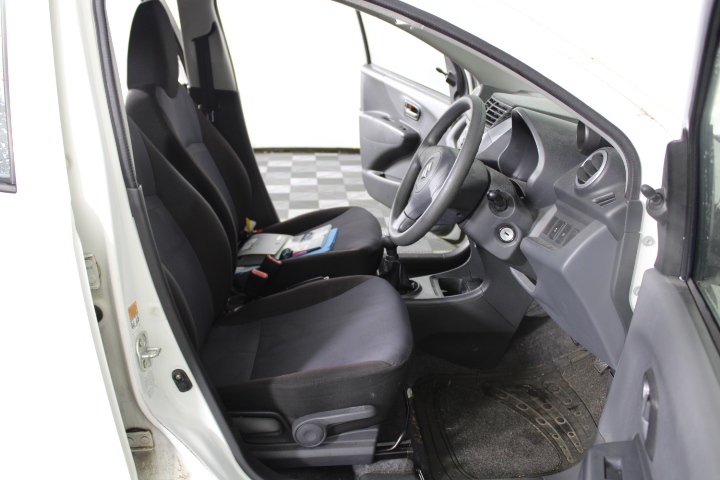 Jules Roy Chardonnay 2023 (6x 750mL), France.