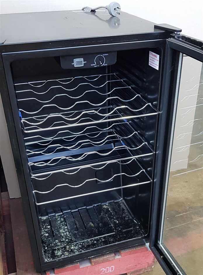 Jacqueline Blanc De Blancs Brut NV (6x 750mL), France.