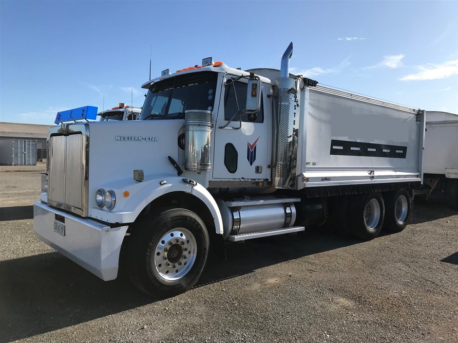Peter Lehmann Cellar Archives Cabernet Sauvignon 2016 (12x 750mL), Barossa.