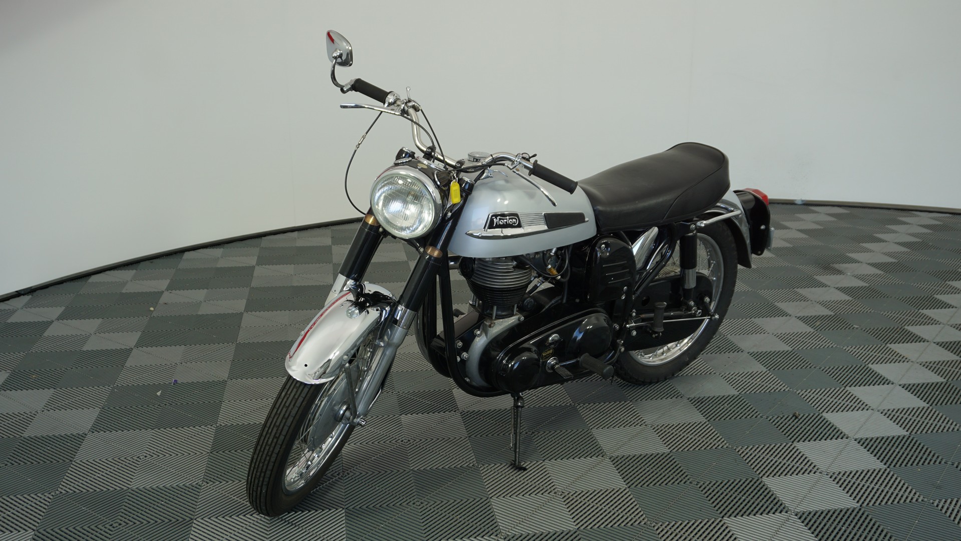 Lindeman's Bin 40 Merlot (6x 750mL).