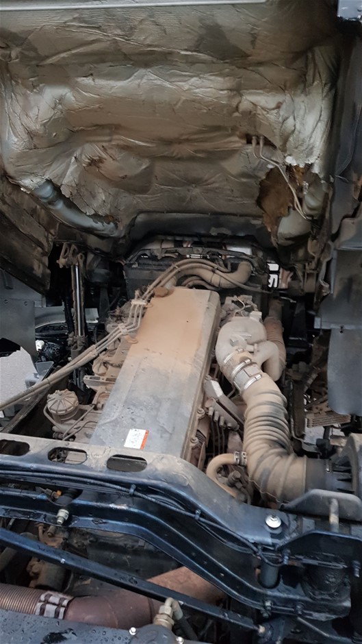 Wolf Blass Red Label Shiraz Grenache (6x 750mL), SEA.