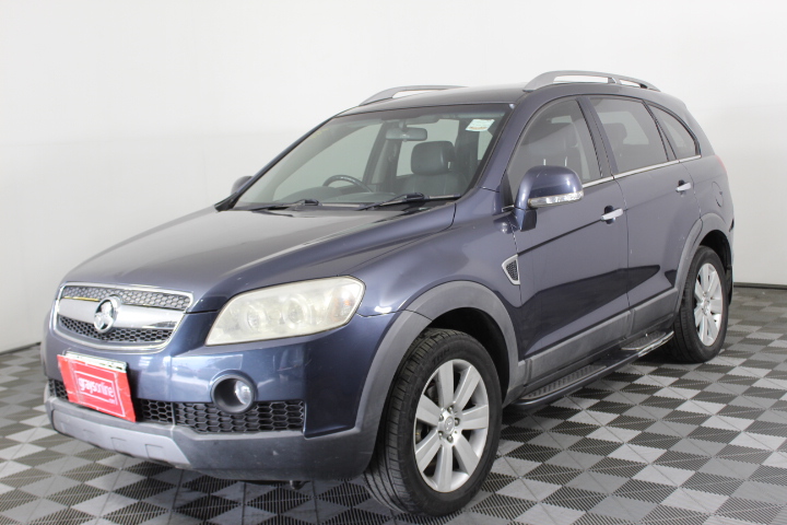 Unused Curved Shower and Toilet Block