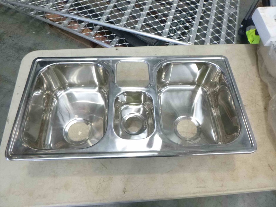 SONY INZONE E9 Wired in-Ear Monitor for Gaming, Tuned for FPS Games, Sound