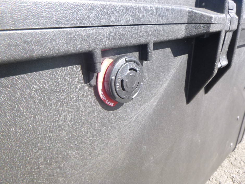 <p>Rivian Minebar and Harness</p>