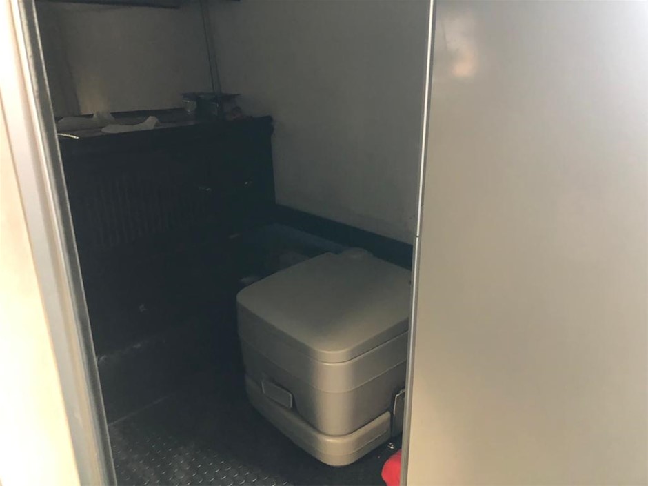 SHANE CRAWFORD SIGNED HAWKS GUERNSEY