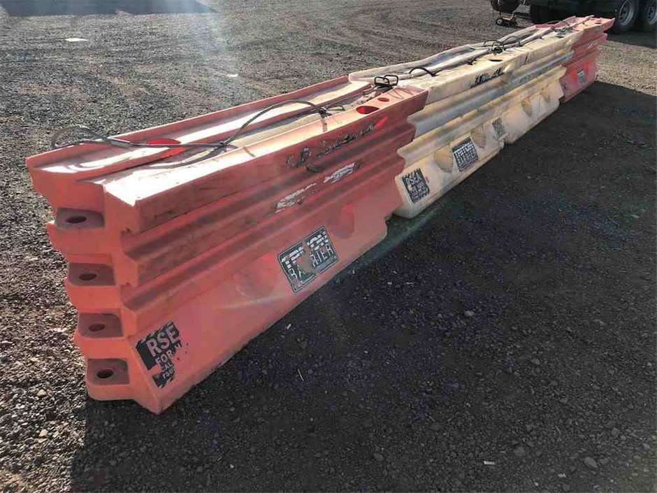 Casella Limited Release Cleanskin Shiraz 2013 (12x 750mL) Limstone Coast