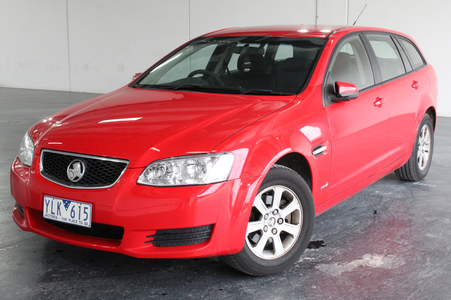 Aboriginal Flag, 1/10th Oz (ApproX) 999 Pure Solid Silver Bullion Coin COA