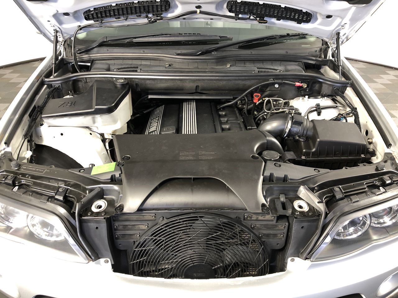 5.69 Carats Color Play Ethiopian Opal