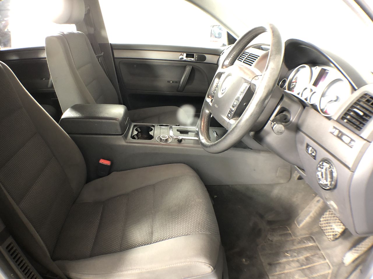 BOSCH  Electric Cleaning Universal Brush.