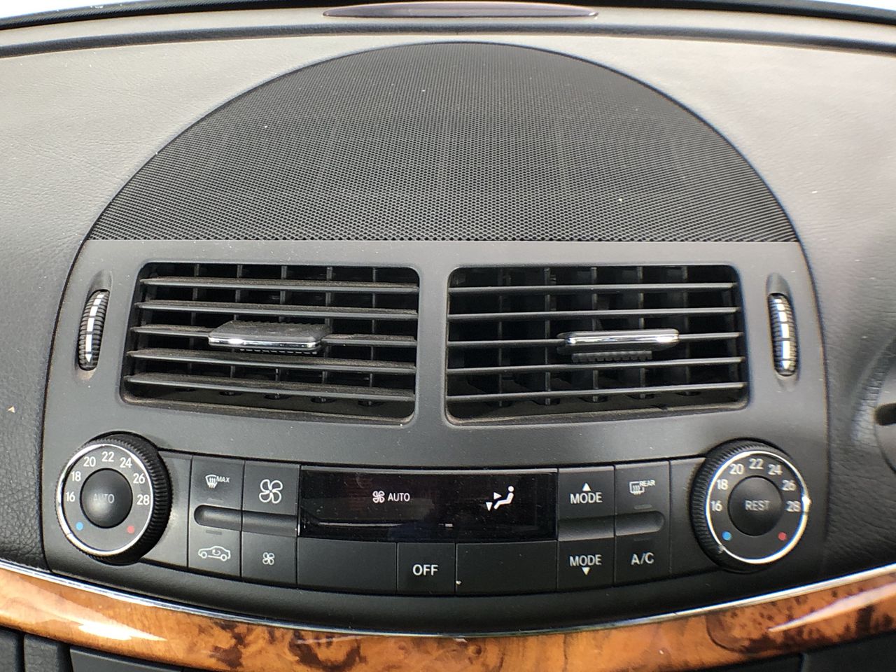 CATPAK Cat Litter Box.