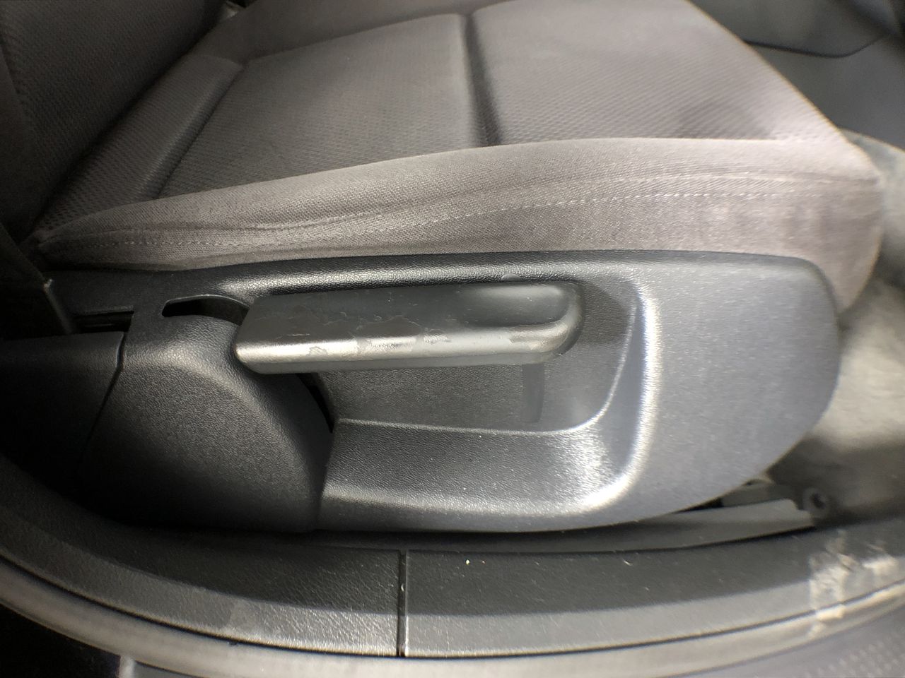 PHILIPS Azur 8000 Series Steam Iron, Intelligent Automatic Steam and Optima