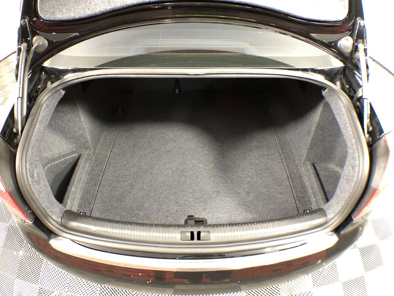 PHILIPS 3000 Series Steam Iron with Ceramic Soleplate, 2000W, Purple, Model