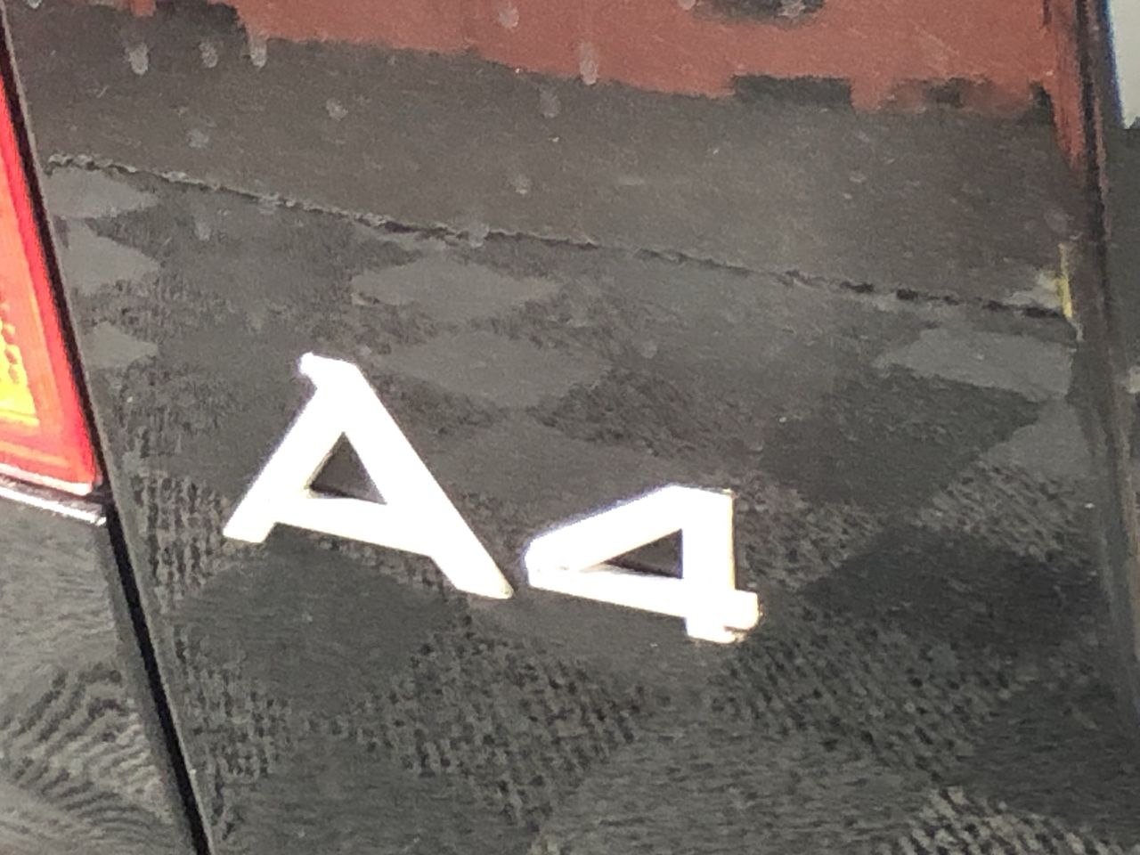 RUSSELL HOBBS Brooklyn Kettle, Colour: Black. Model RHK92BLK.