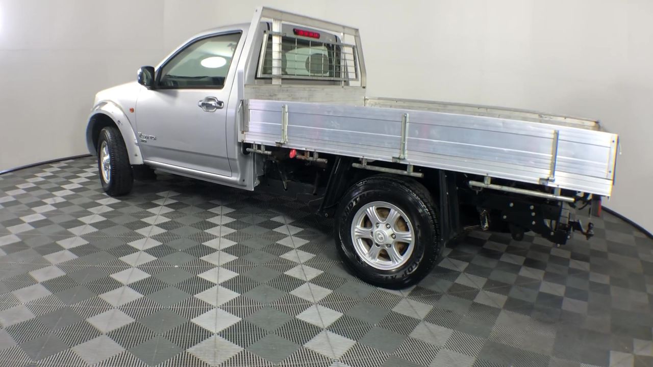 Royal Simulated Diamond Clover Necklace in Rose