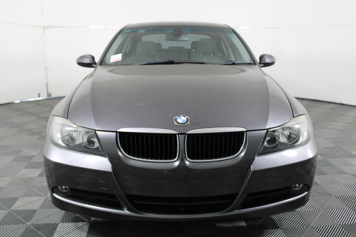 Designer Roman Numeral Round Pendant Necklace - Rose