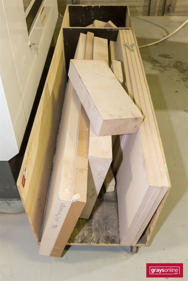 APPLE IPHONE 7 (A1778) Phone 128GB