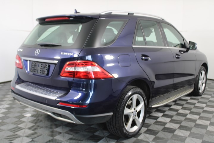 Logitech Pebble 2 Combo, Wireless Keyboard and Mouse, Quiet and Portable, C