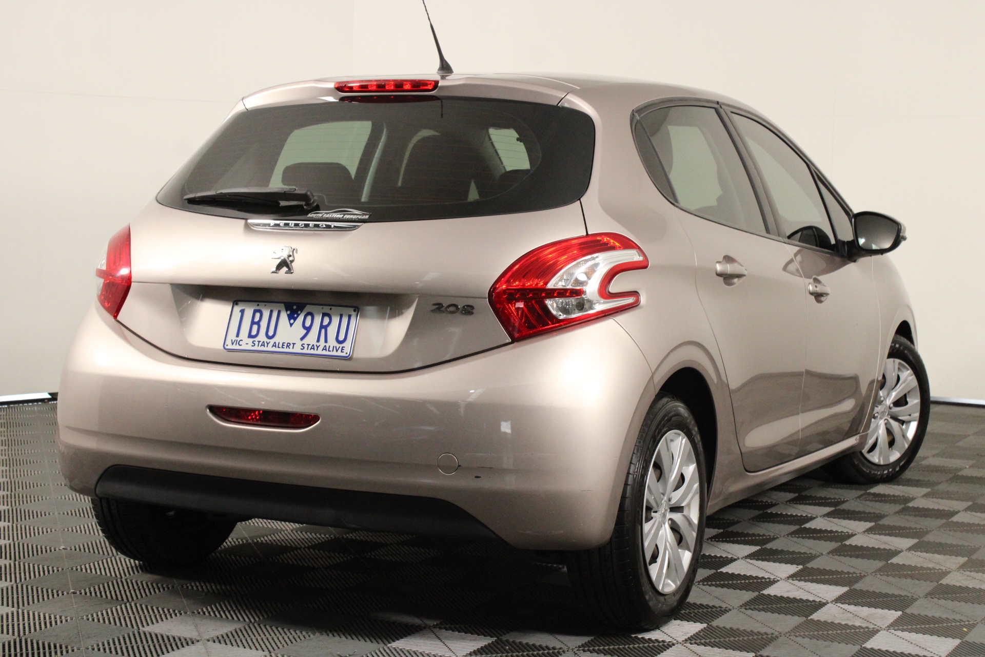 1966 Australia First & Last Queen Elizabeth Silver Round Fifty Cents