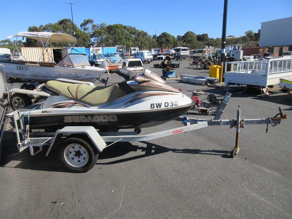 St Huberts The Stag Pinot Grigio (6x 750mL).