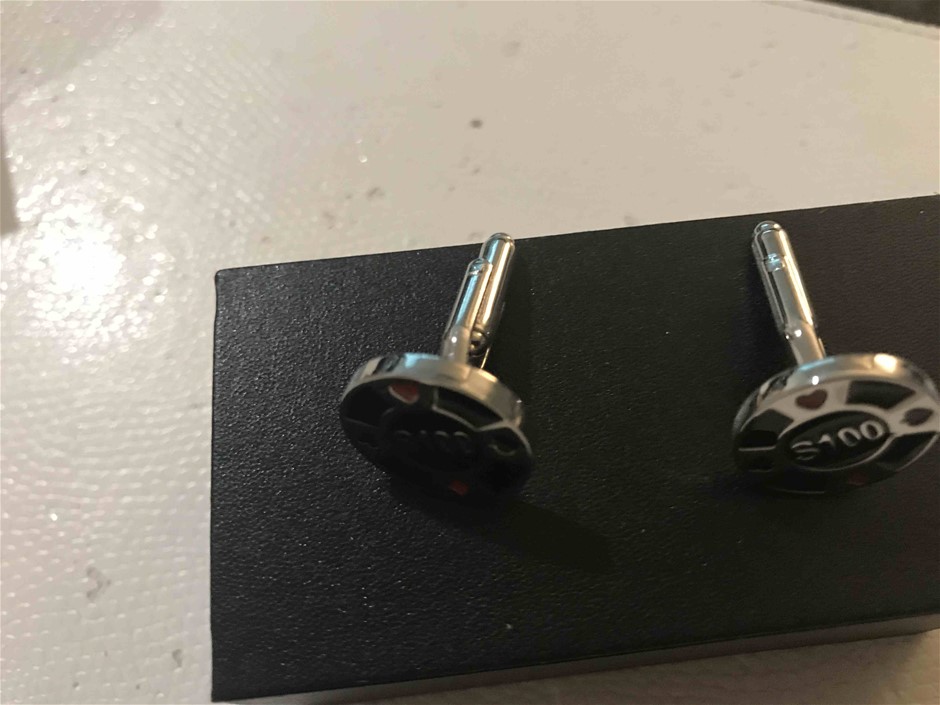 Stainless Steel Clover Necklace with Simulated Diamonds - Yellow