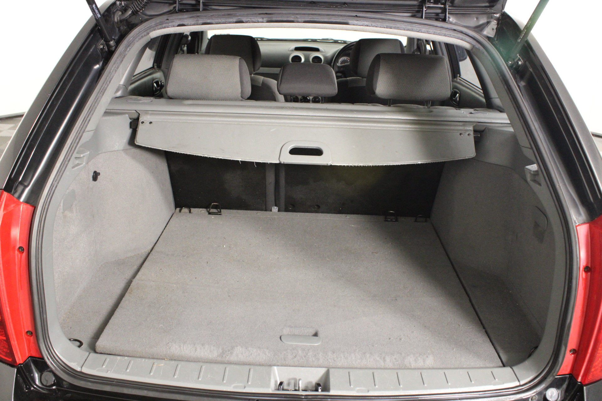 Brass Choker Dangle Leaf Necklace