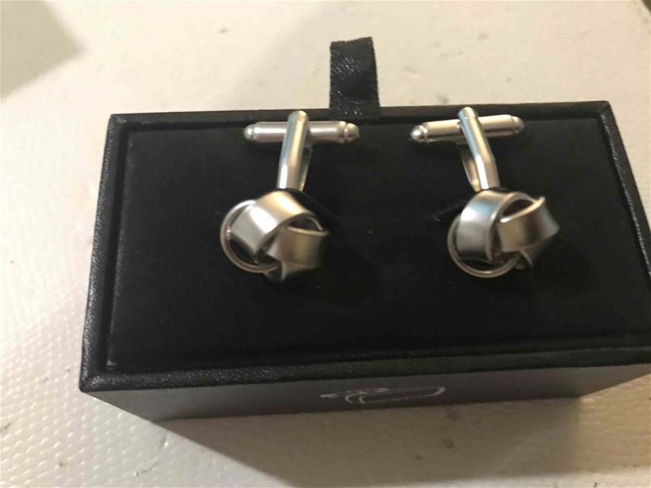 Waterproof  Watch Barrel Shaped Transparent Quartz Watch Popular