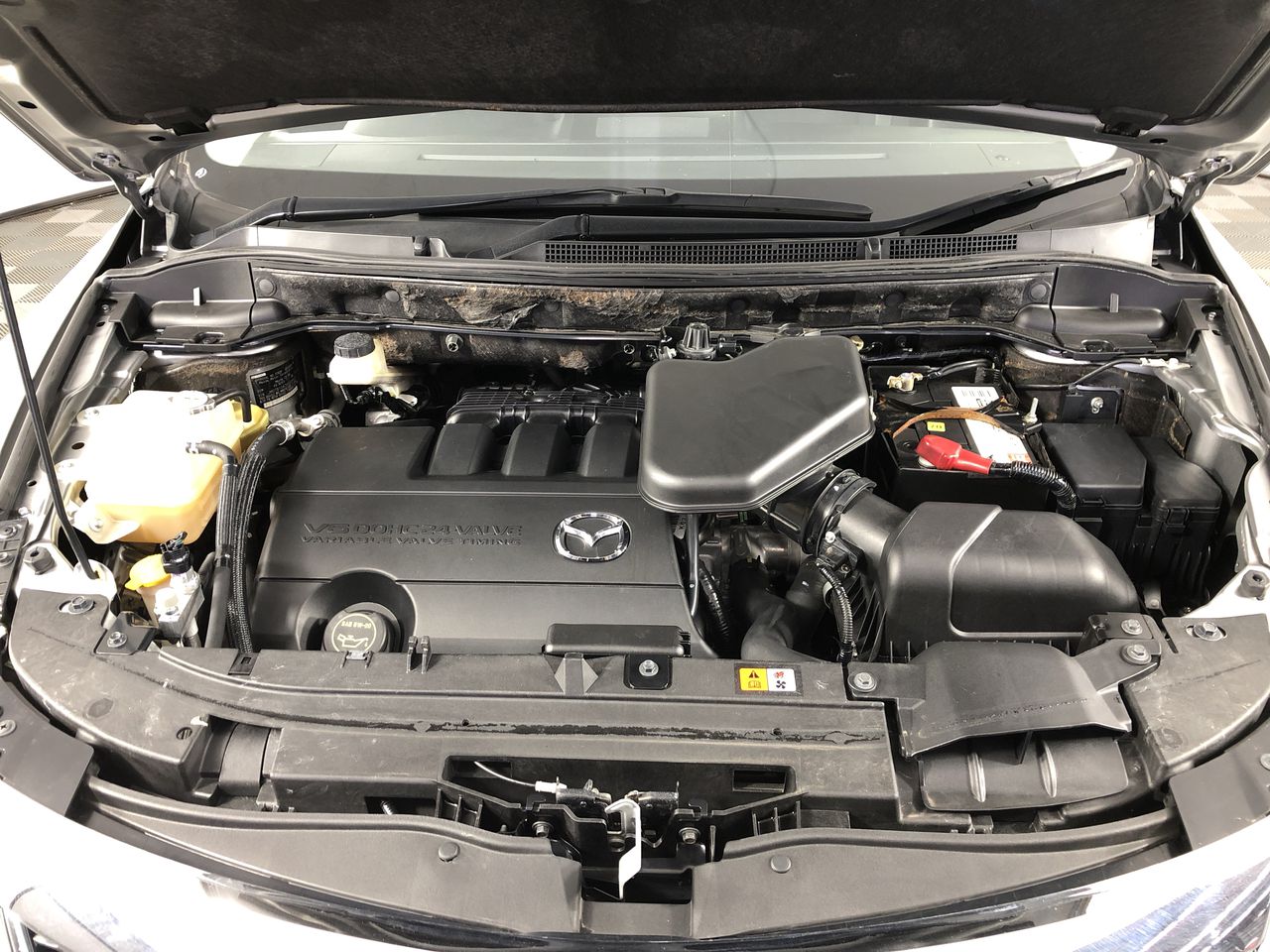 0.07 carat white 5 diamonds round