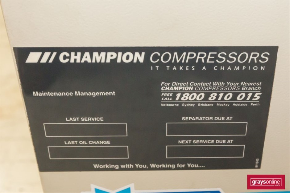 BIJ'OR - Genuine Pink Freshwater Pearl and Simulated Diamond Leaf Stud