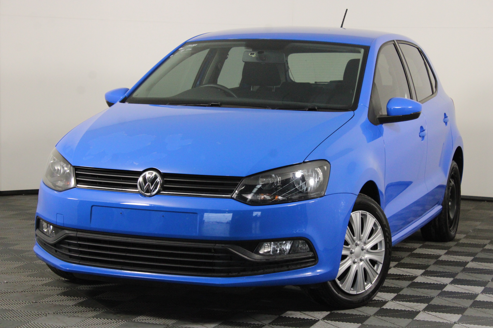 BIJ'OR - Genuine Grey Pearl & Purple Simulated Diamond Earrings RRP $59