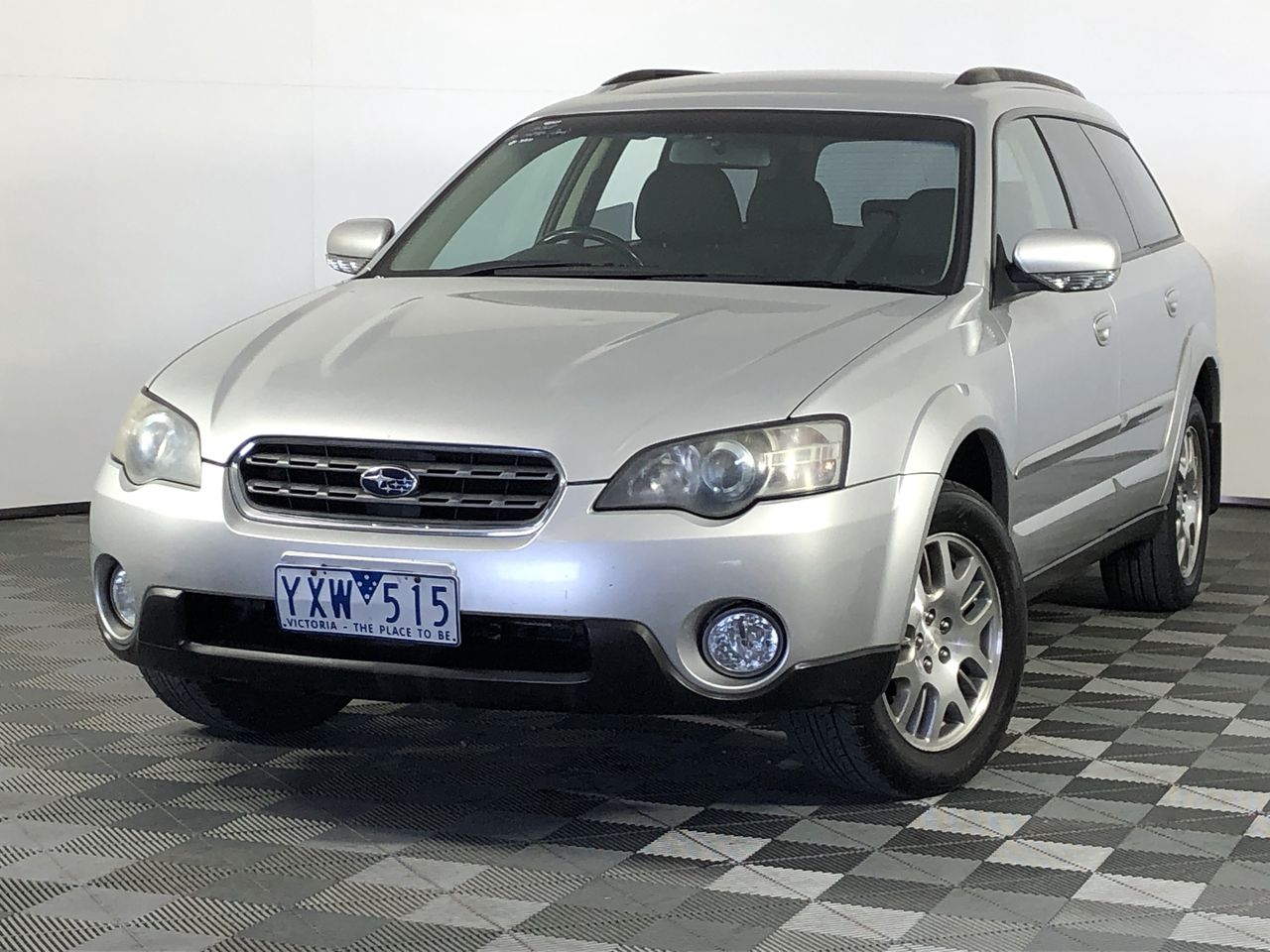 BIJ'OR Genuine White Freshwater Pearl Teardrop Earrings in Gold. RRP 59