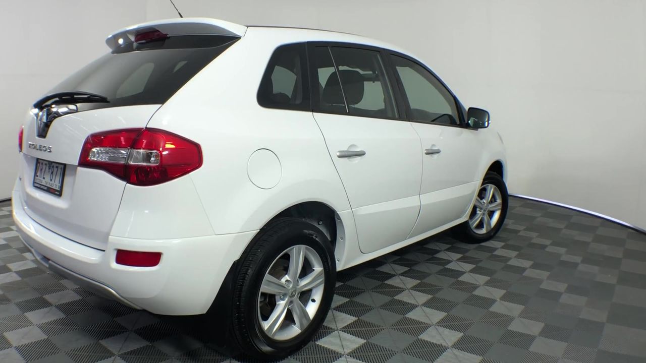 1966 AU Queen Elizabeth Silver round fifty cents x 2 Germania 1g silver x1