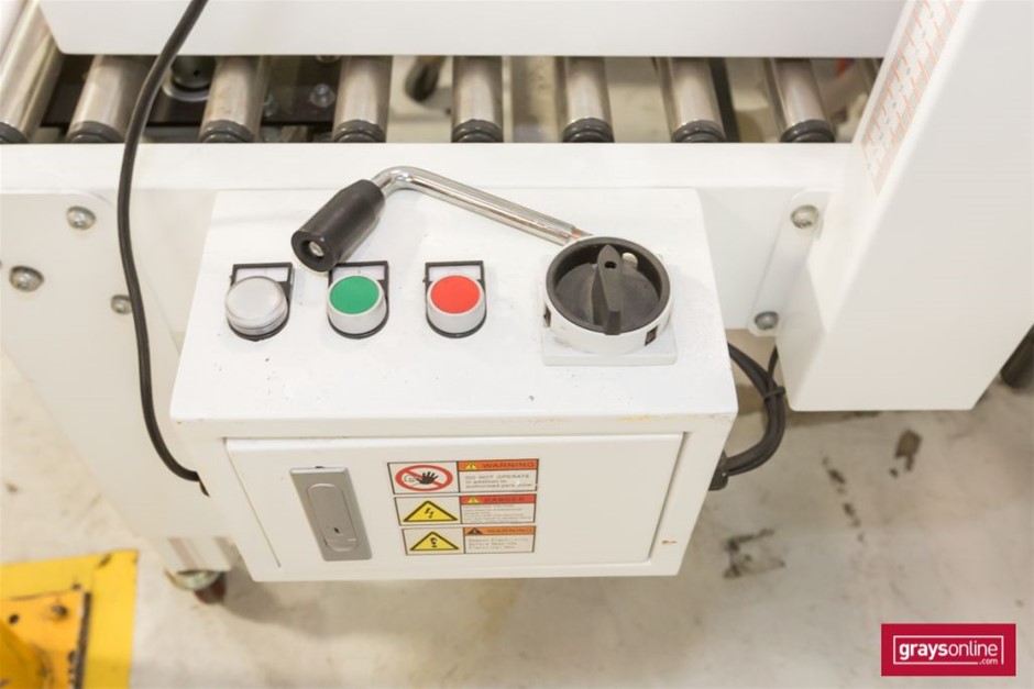 complete set of 8 Rare 2014 5 gram Certified Animal Series
T