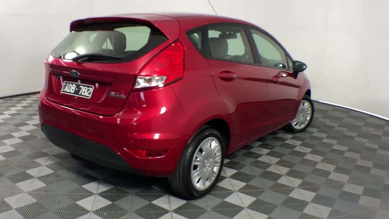 2023 $2 Matilda Light Green Coloured two dollar FIFA Soccer Coin Queen New