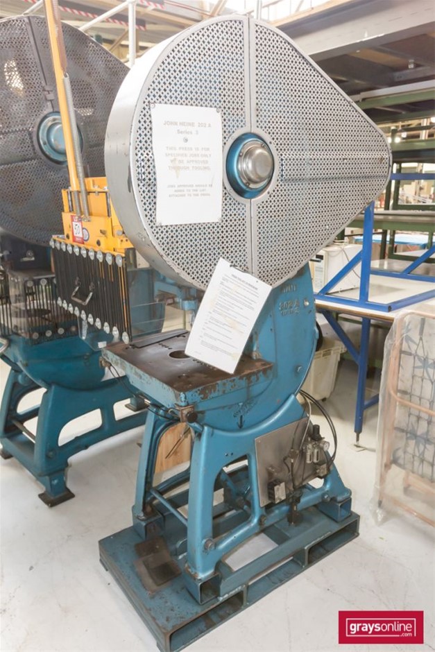 Rare 2016 "Ned Kelly" Helmet Ingot, 999 24k GOLD Plated, Outlaw