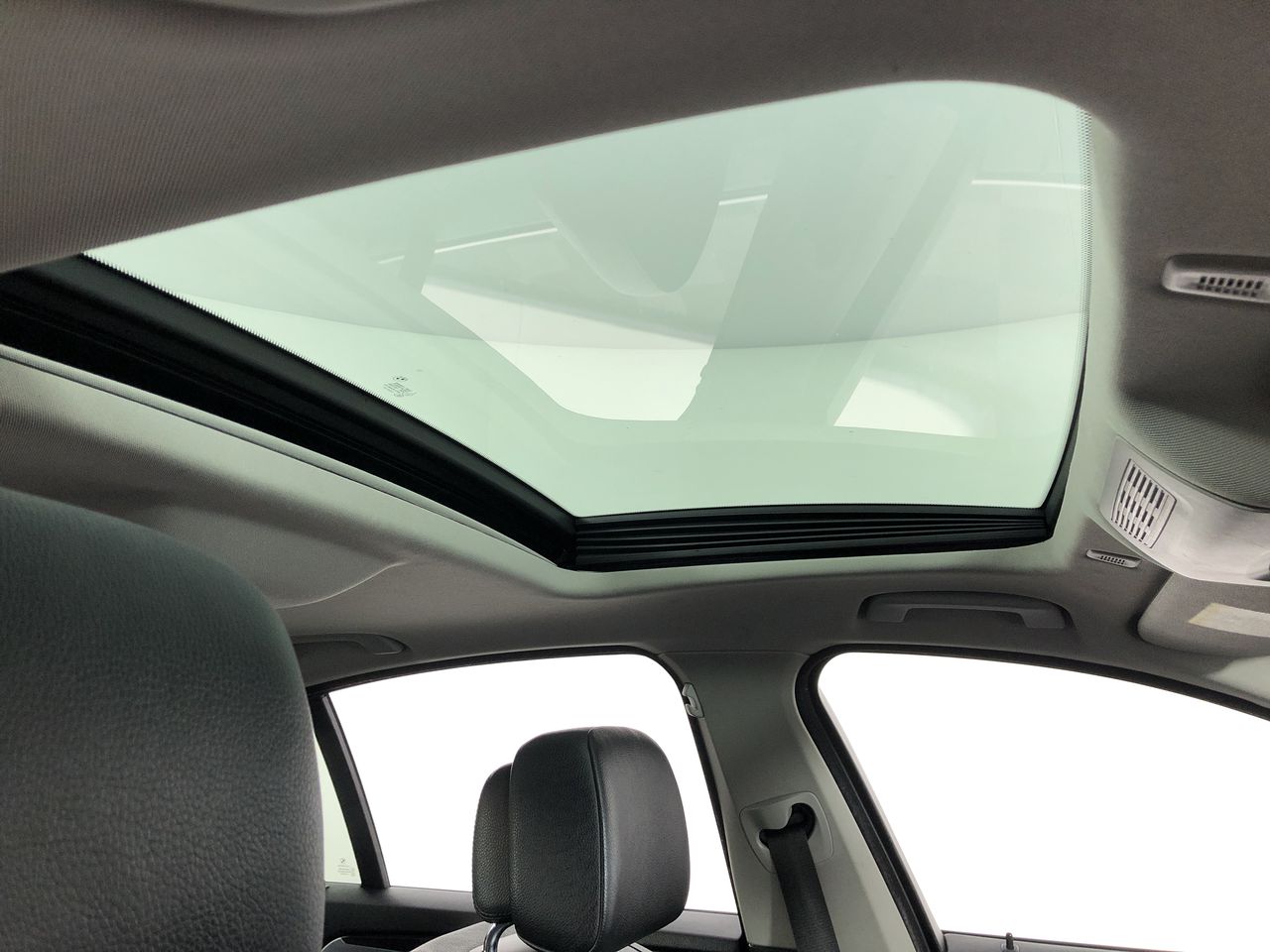 Jules Roy Pinot Noir 2024 (6x 750mL), France.