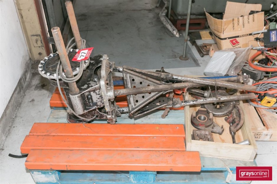 <p>Excavator Attachment</p>