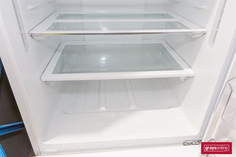 By The Vineyard Mixed Pack Pinot Grigio & Chardonnay (12x 750mL). SEA.