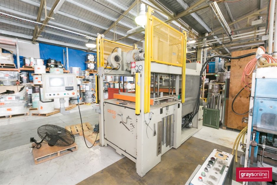 Wolf Blass Red Label Pinot Grigio (6x 750mL).