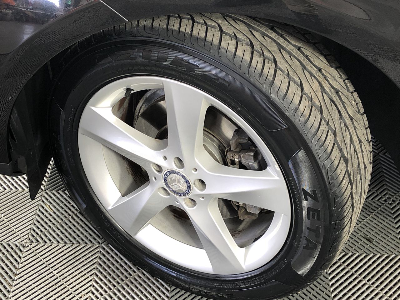 Lindeman's Bin 85 Pinot Grigio (6x 750mL). SEA.